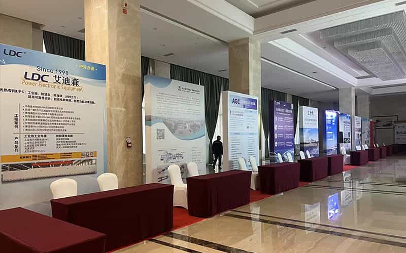 廣告物料制作會場布景舞臺搭建展位搭建舞臺燈光設(shè)備演藝音響高清LED屏 廣告物料制作會場布景舞臺搭建展位搭建舞臺燈光設(shè)備演藝音響高清LED屏